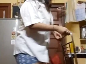 Big tits and asses of Indian bhabhis in XXX video
